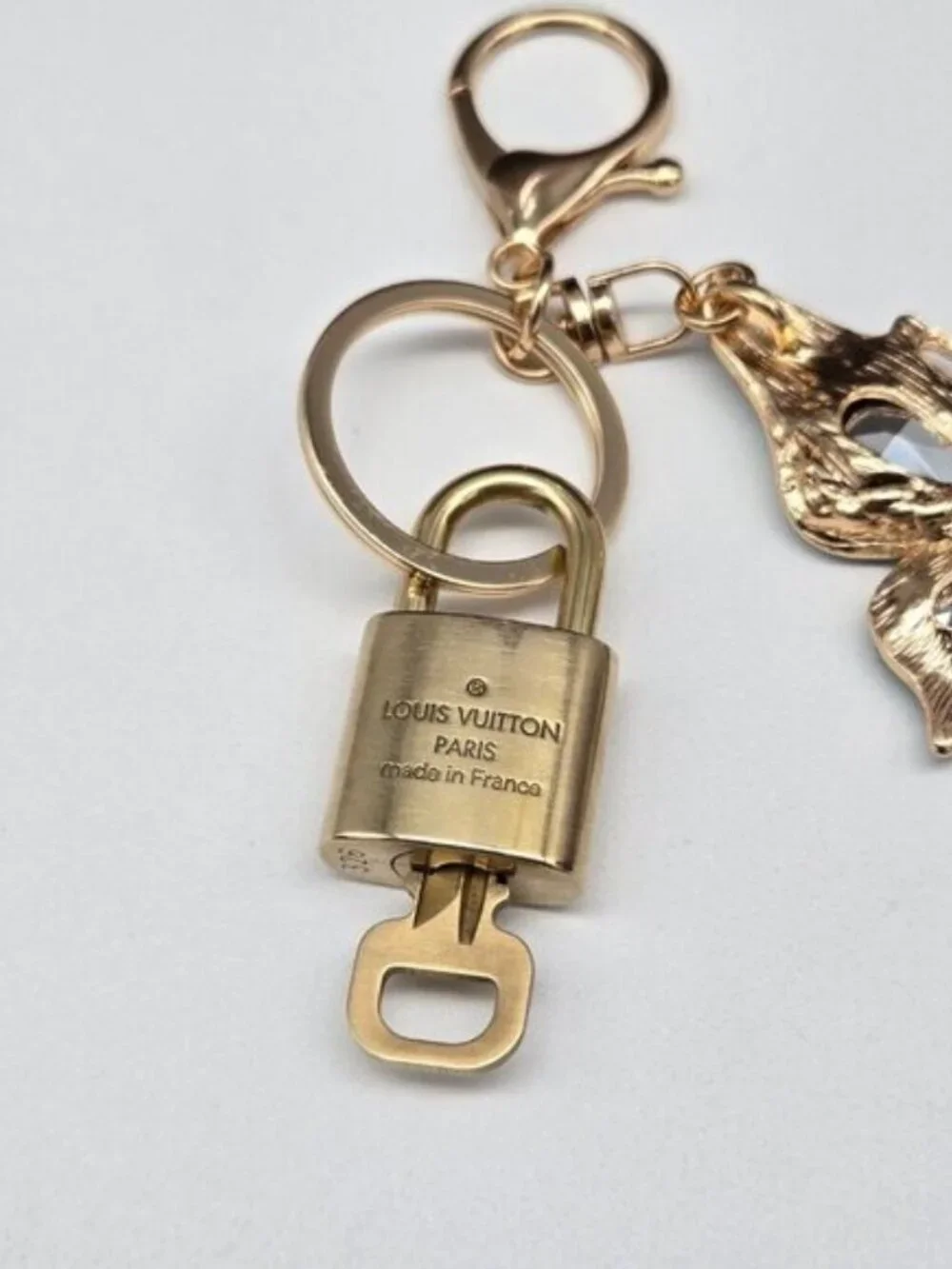 LV Authentic Gold Lock & Key 🔑 Luxury Bag Charm w/ Unbranded Butterfly Keychain